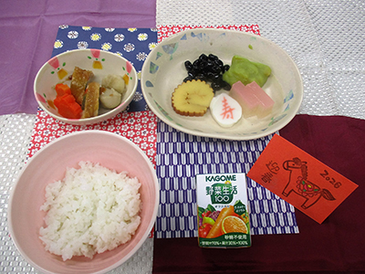 おせち盛り合わせ